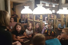 1d645807-b234-4b3b-8813-3f8fa576bb79-2